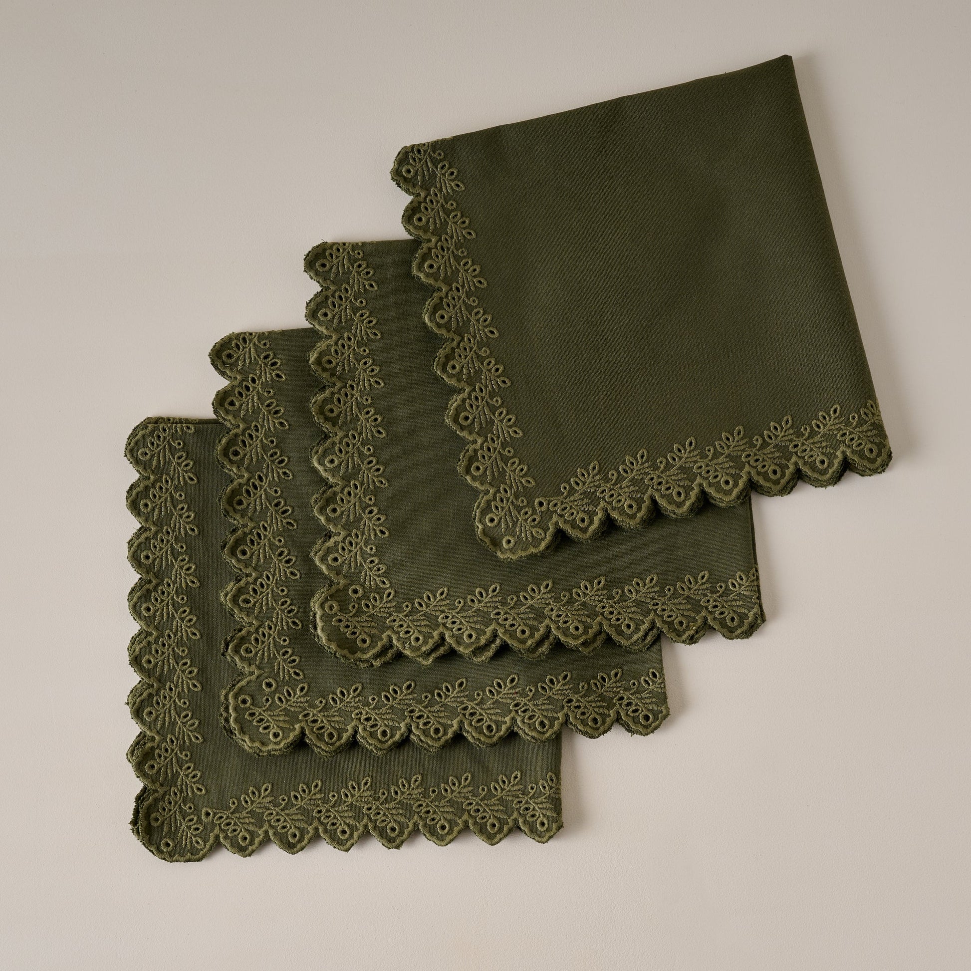 Winter Moss Embroidered Scalloped Edge Napkin Set of Four