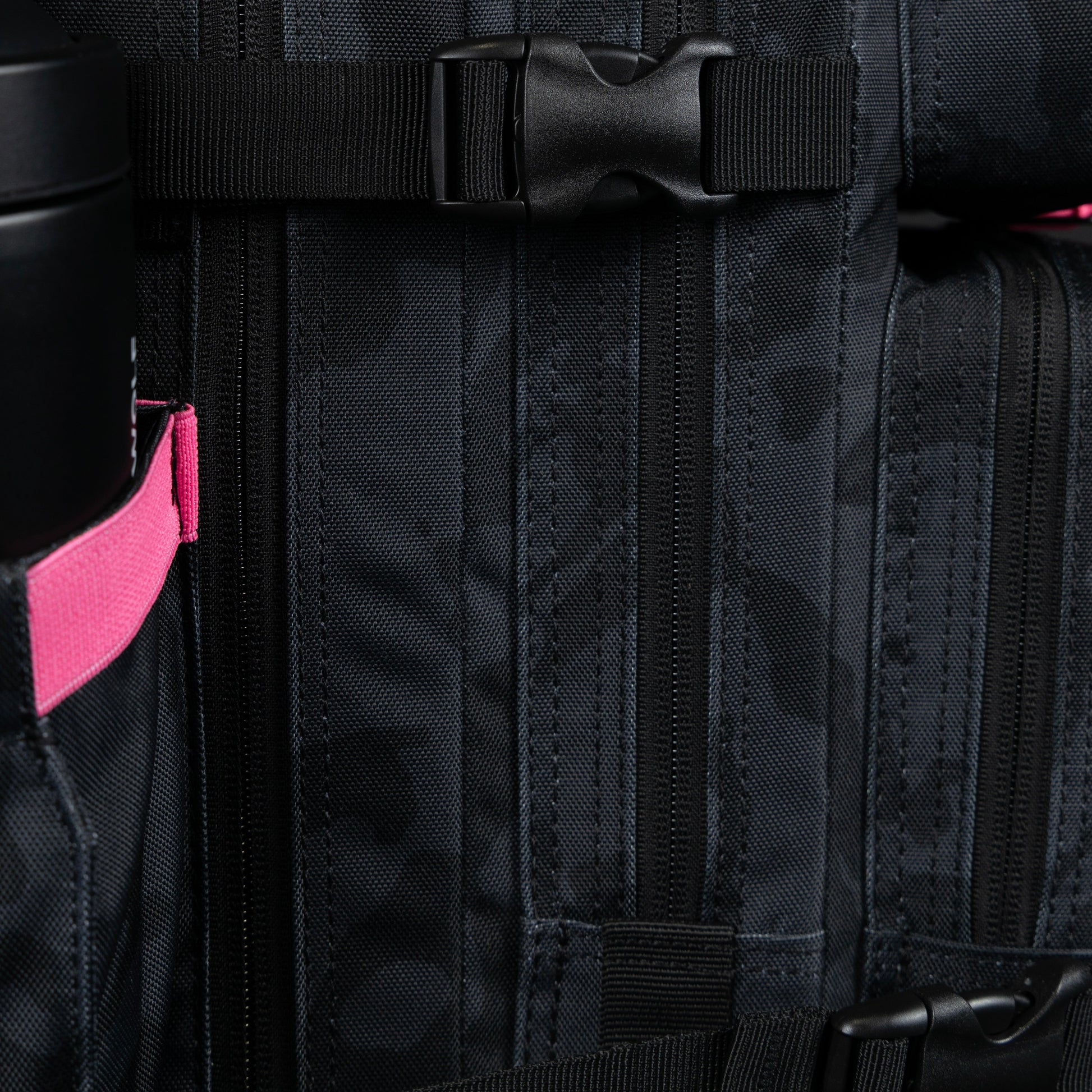 25L Backpack Black Hearts