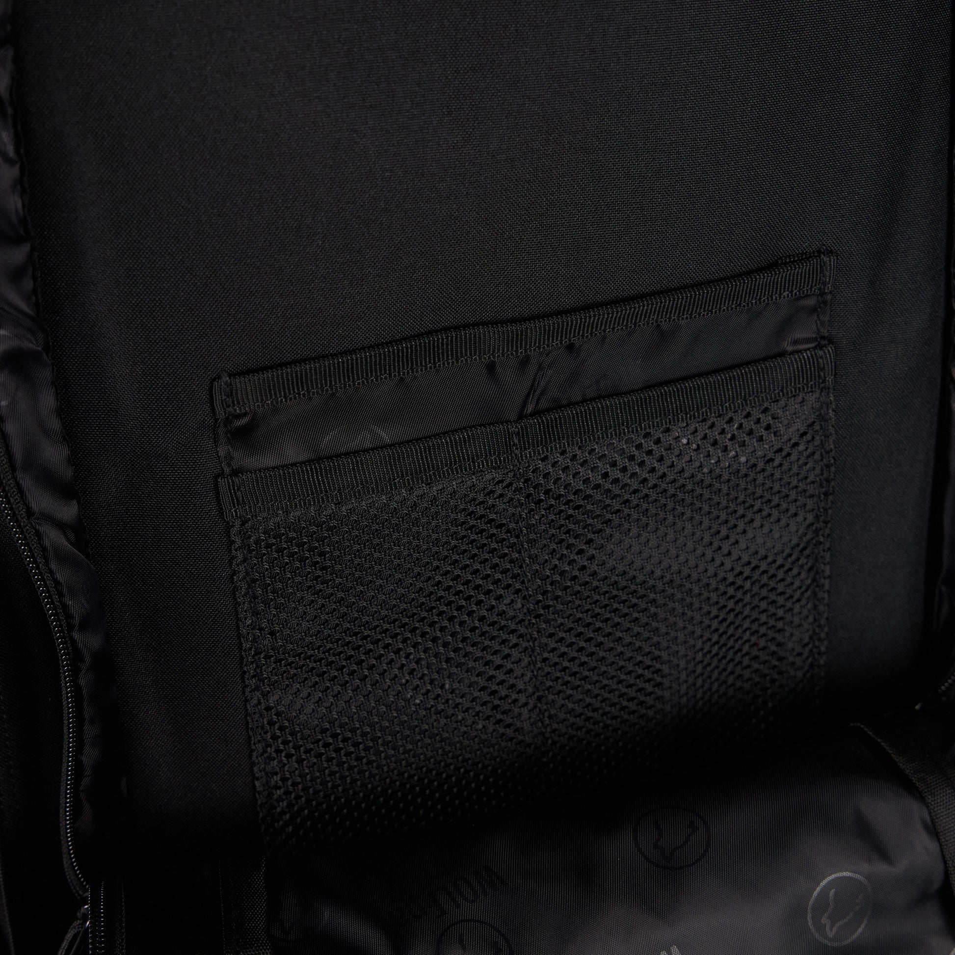 25L Backpack Alpha Black
