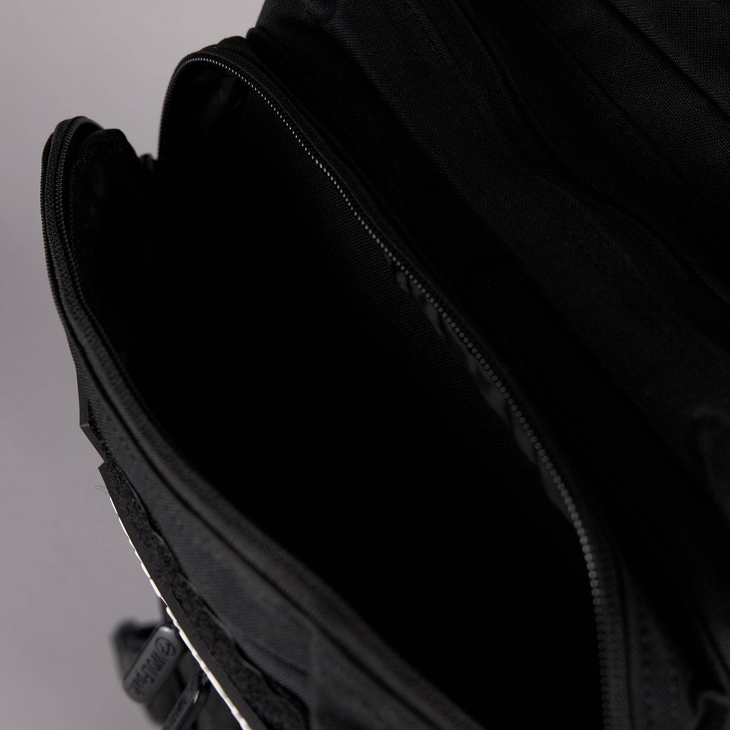 25L Backpack Alpha Black